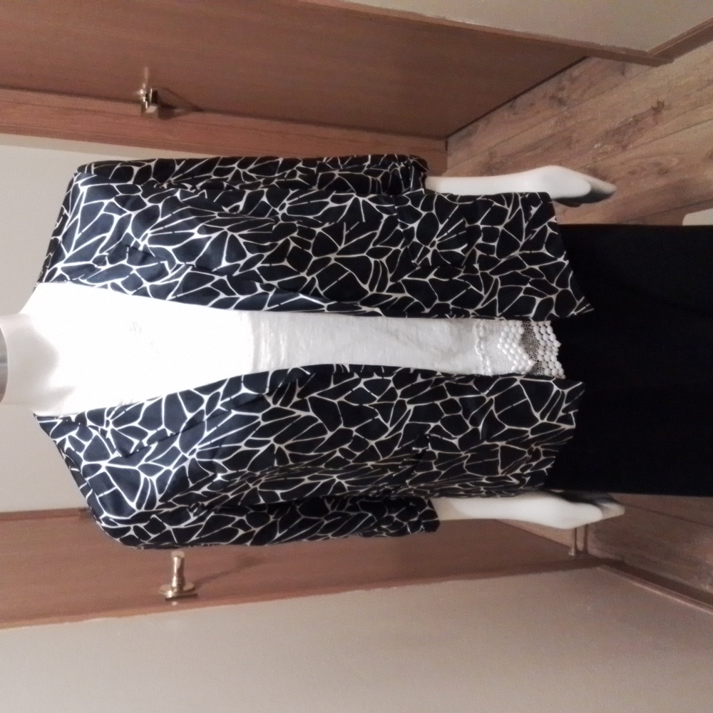 Pendleton blazer, navy print, silk/cotton, size 14W, excellent condition!